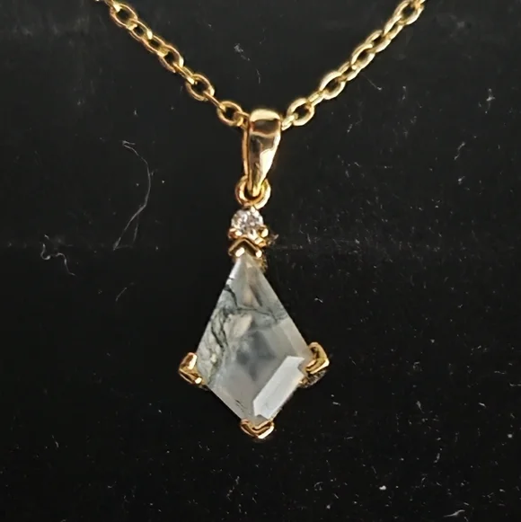 Tackaror Jewelry Moss Agate Pendant Necklace | Gold Tone | Gift Box Set - Picture 1 of 4